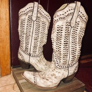 Corral boots